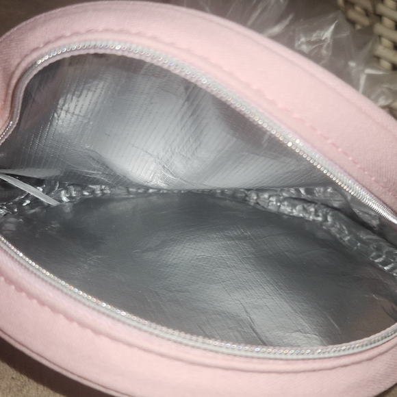 Chanel Pink Round Accessory - Picture 4 of 8